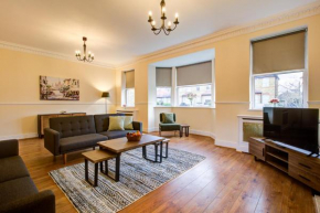 Spacious 4 Bedroom House with Free Parking